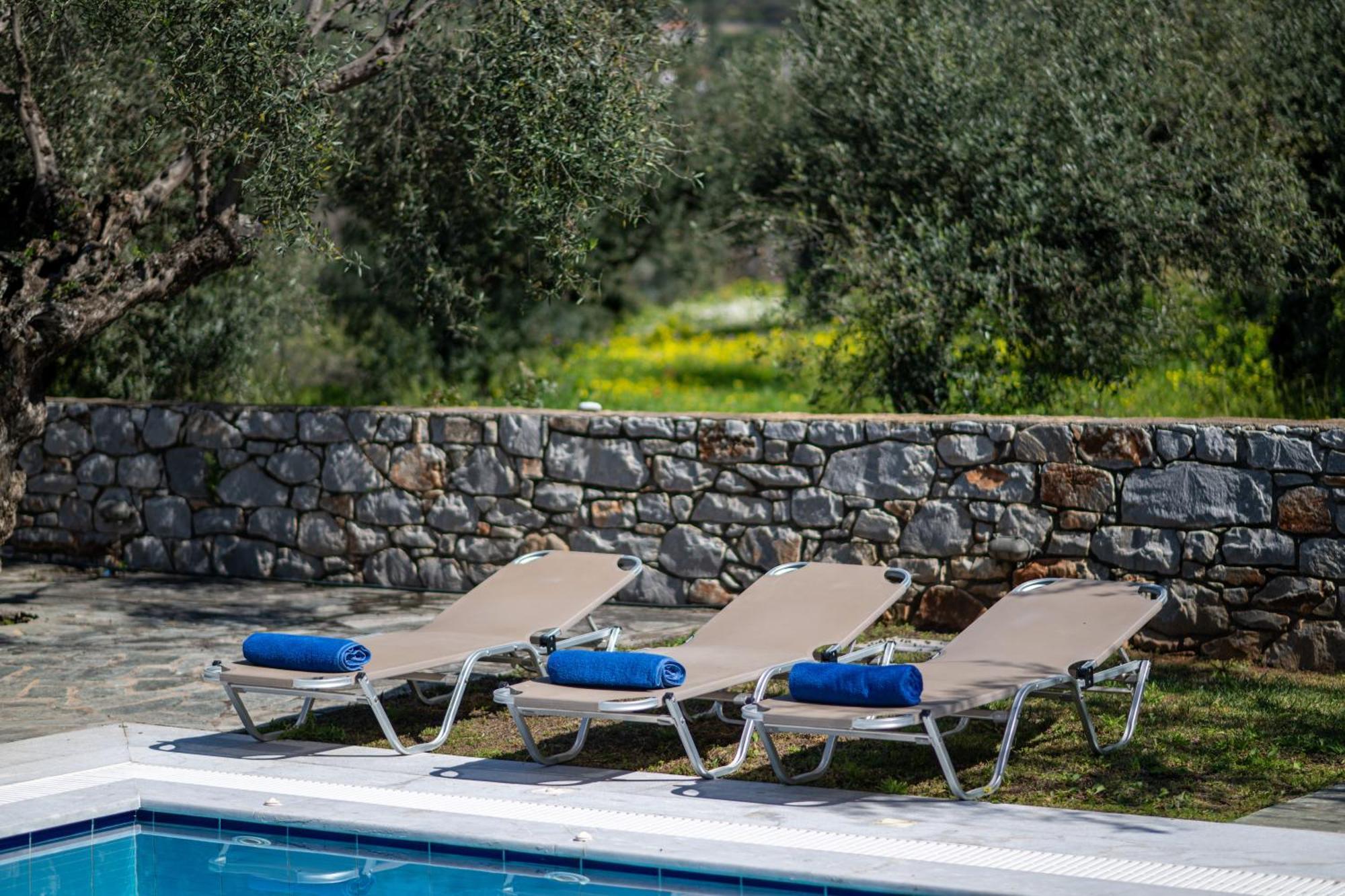 فيلا Torri Di Pietra Stoúpa الغرفة الصورة