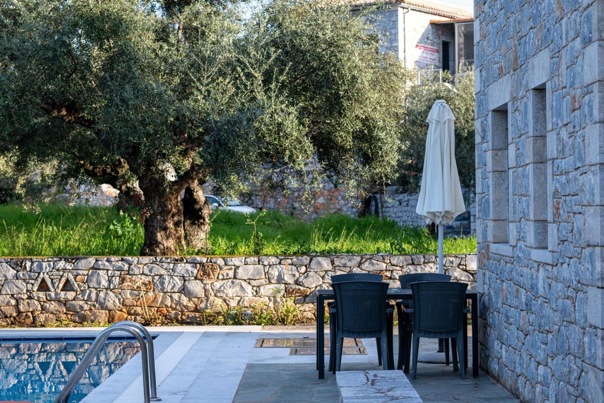 فيلا Torri Di Pietra Stoúpa الغرفة الصورة